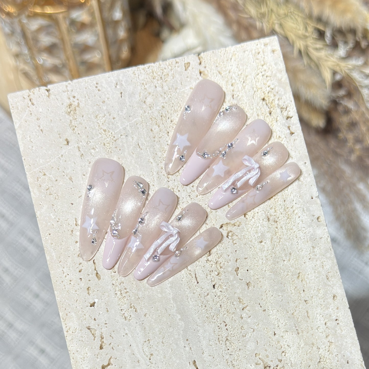 Elegantes Sternen-inspiriertes Druck-On-Nagelkunst-Set Brehn