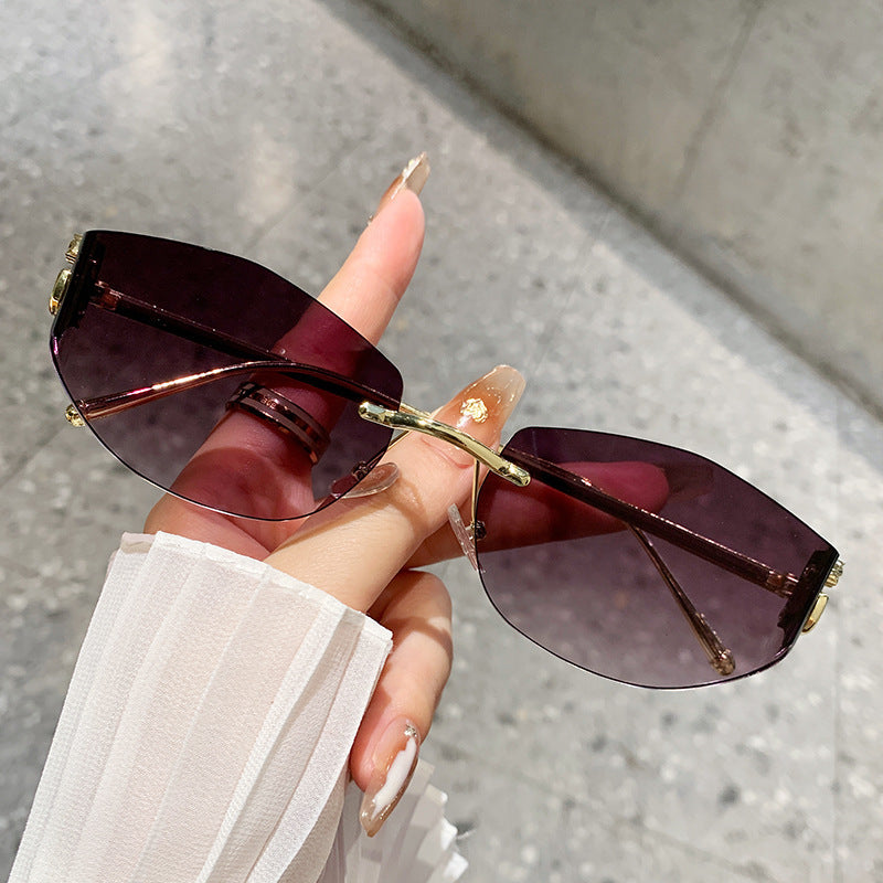 Damen modische Sonnenbrille mit innovativem Schecken-Design Brehn