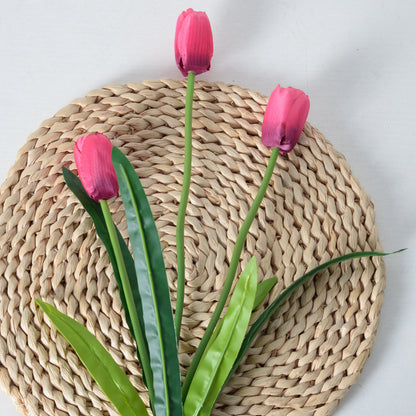 Dekorative Kunsttulpenstielarrangement