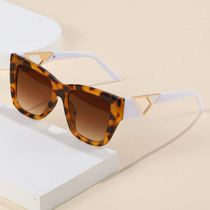 Damen Oversized Sonnenbrille mit modernem Geometrischen Design und elegantem Metallakzent Brehn