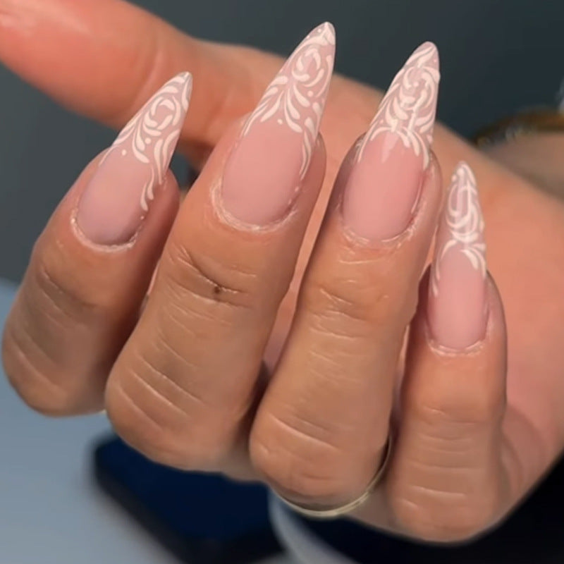 Elegantes Stiletto Press-On Nagelkunst Set Brehn