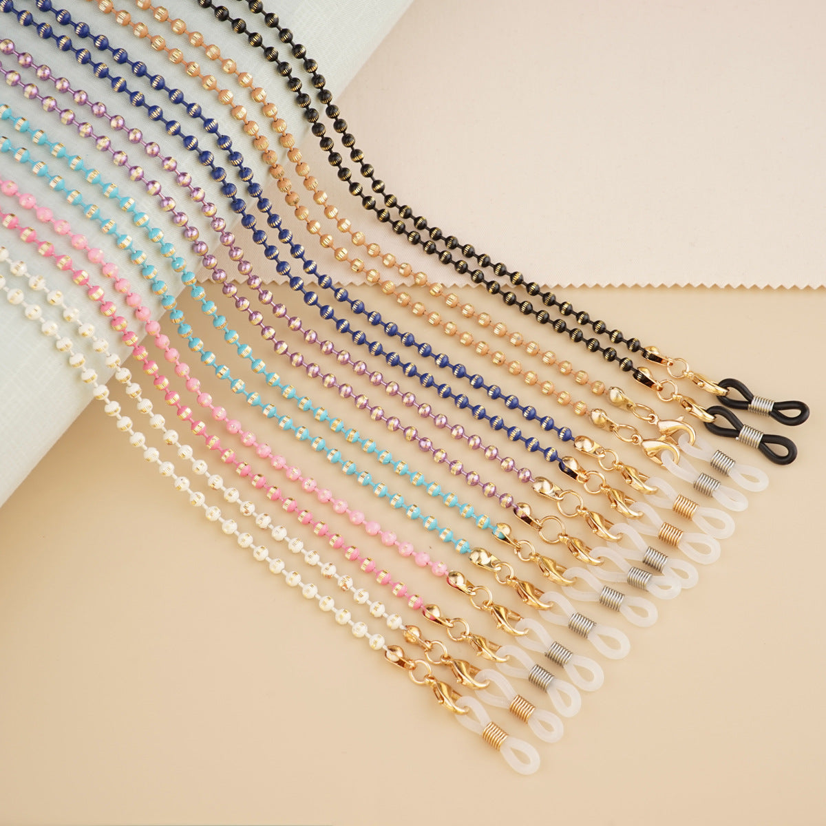 Stylische Perlen-Brillenband Brehn