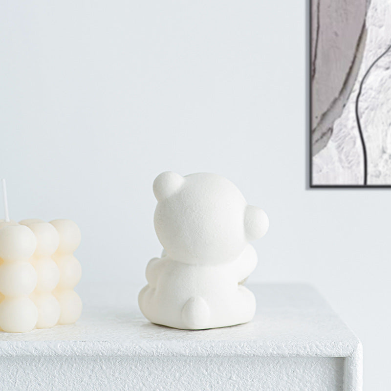 Kawaii Bärenfigur mit Herz Brehn