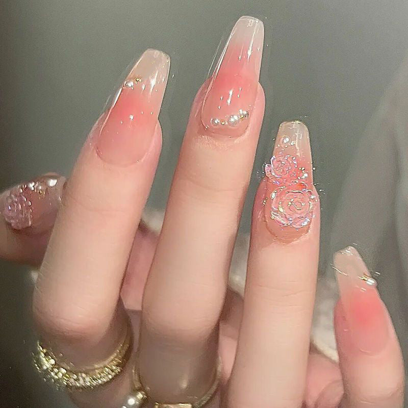 Dekoratives florales Press-On-Nagelkunst-Set Brehn