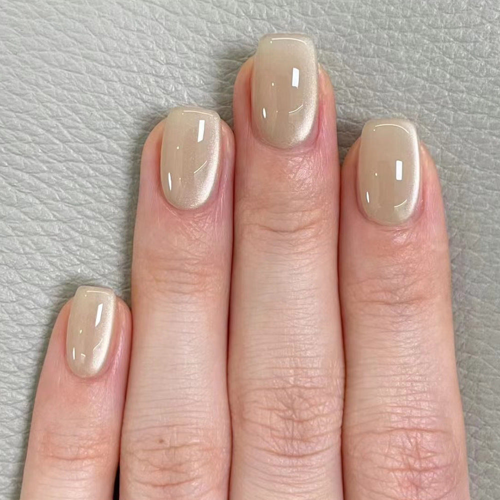 Nagelverlängerungen im eleganten Look Brehn