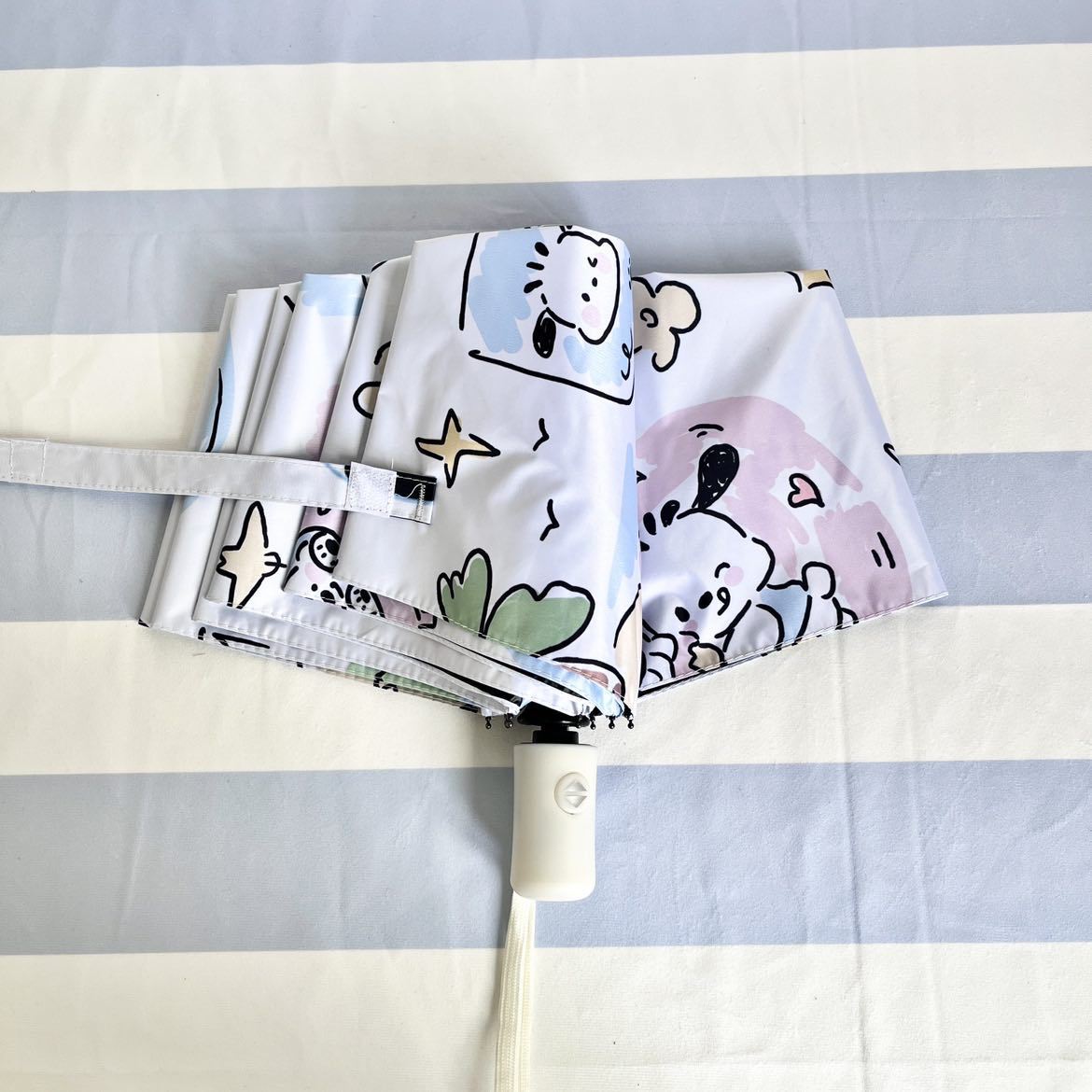 Damen Faltregenschirm mit verspieltem Pochacco Design Brehn