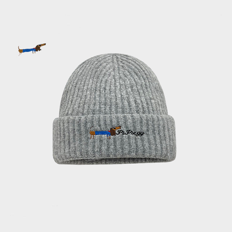 Strickmütze mit Hundemotiv