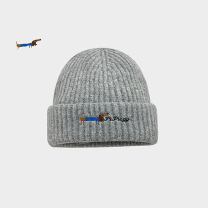 Strickmütze mit Hundemotiv