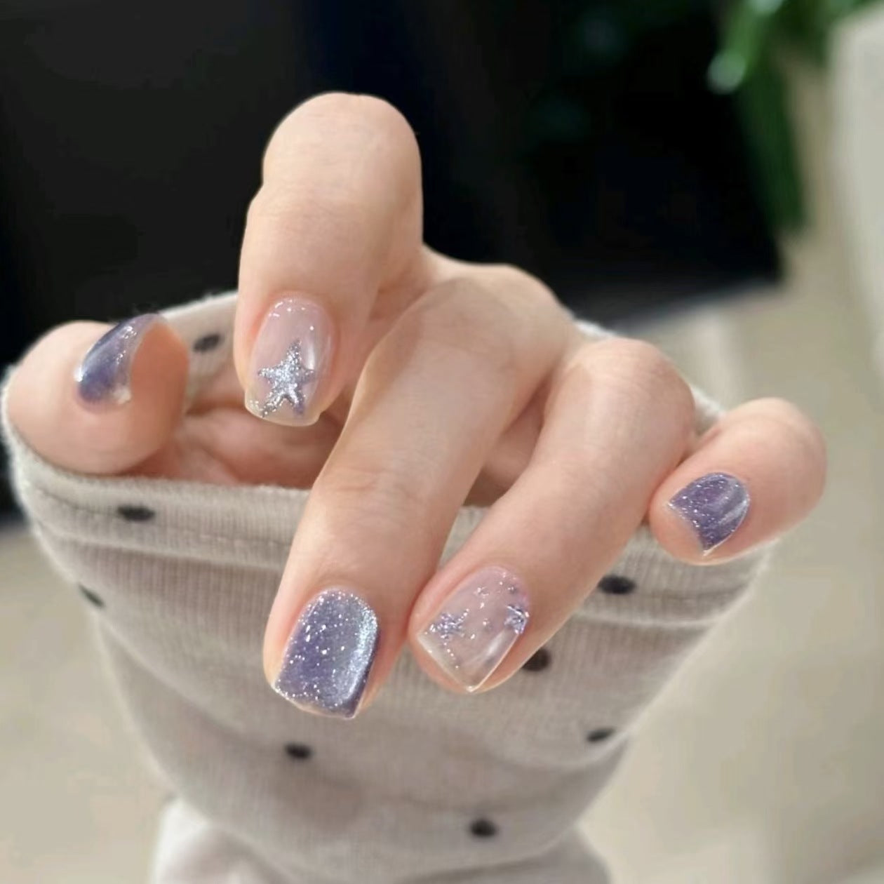 Festliches, von Charakteren inspiriertes Nagelkunst-Set Brehn
