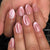 Glitzernde Nail Art mit elegantem Hochglanz-Finish Brehn