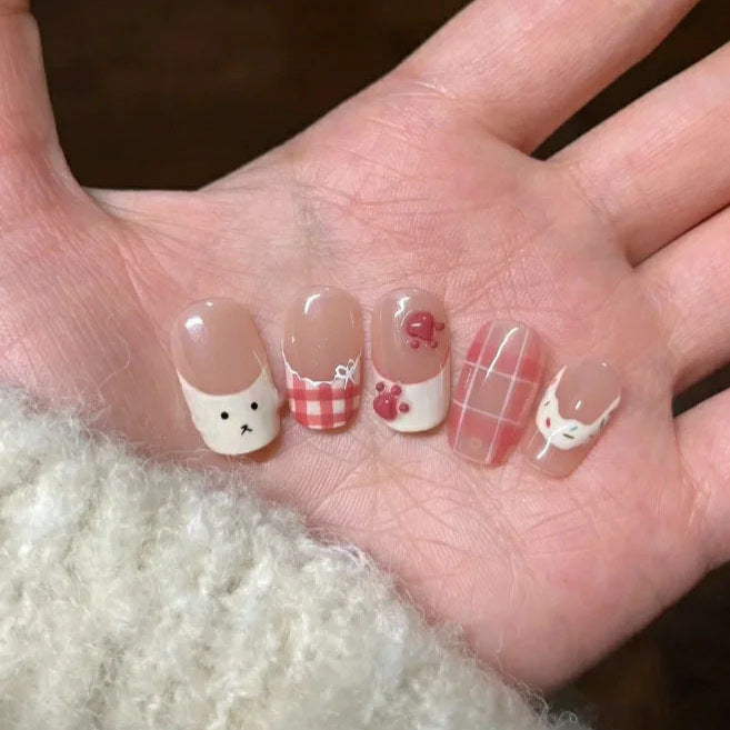 Niedliches, von Charakteren inspiriertes Press-On-Nagelset Brehn