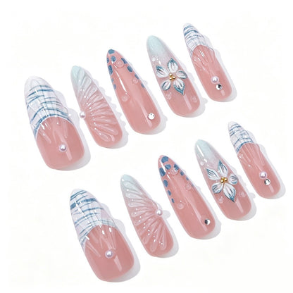 Kreatives Kunstnagelset Brehn