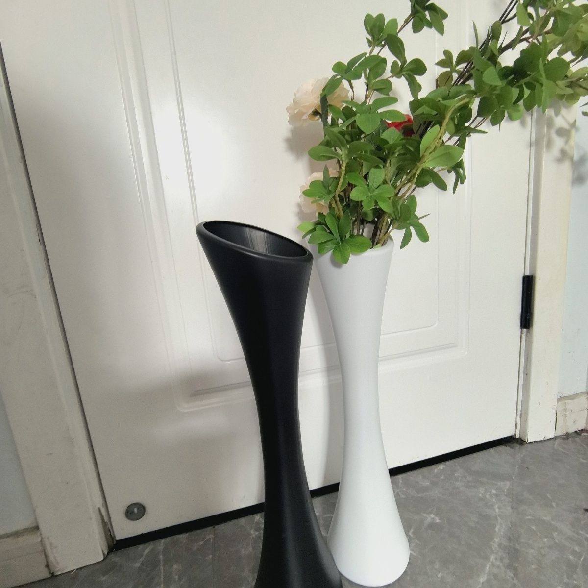 Zeitgenössische Skulpturvase Brehn