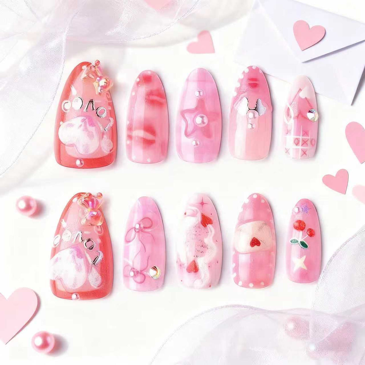 Künstlerisches Herz-Themen Press-On Nagelkunst Set Brehn