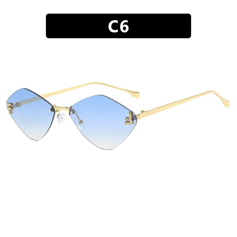 Damen geometrische Sonnenbrille im extravaganten Design mit gradienten Gläsern Brehn