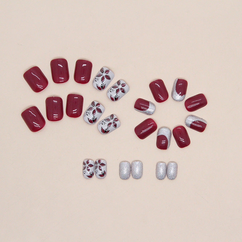 Elegantes Florales Press-On Nagelkunst Set Brehn