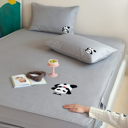 Gestepptes Fitted-Matratze-Topper mit gesticktem Panda-Motiv