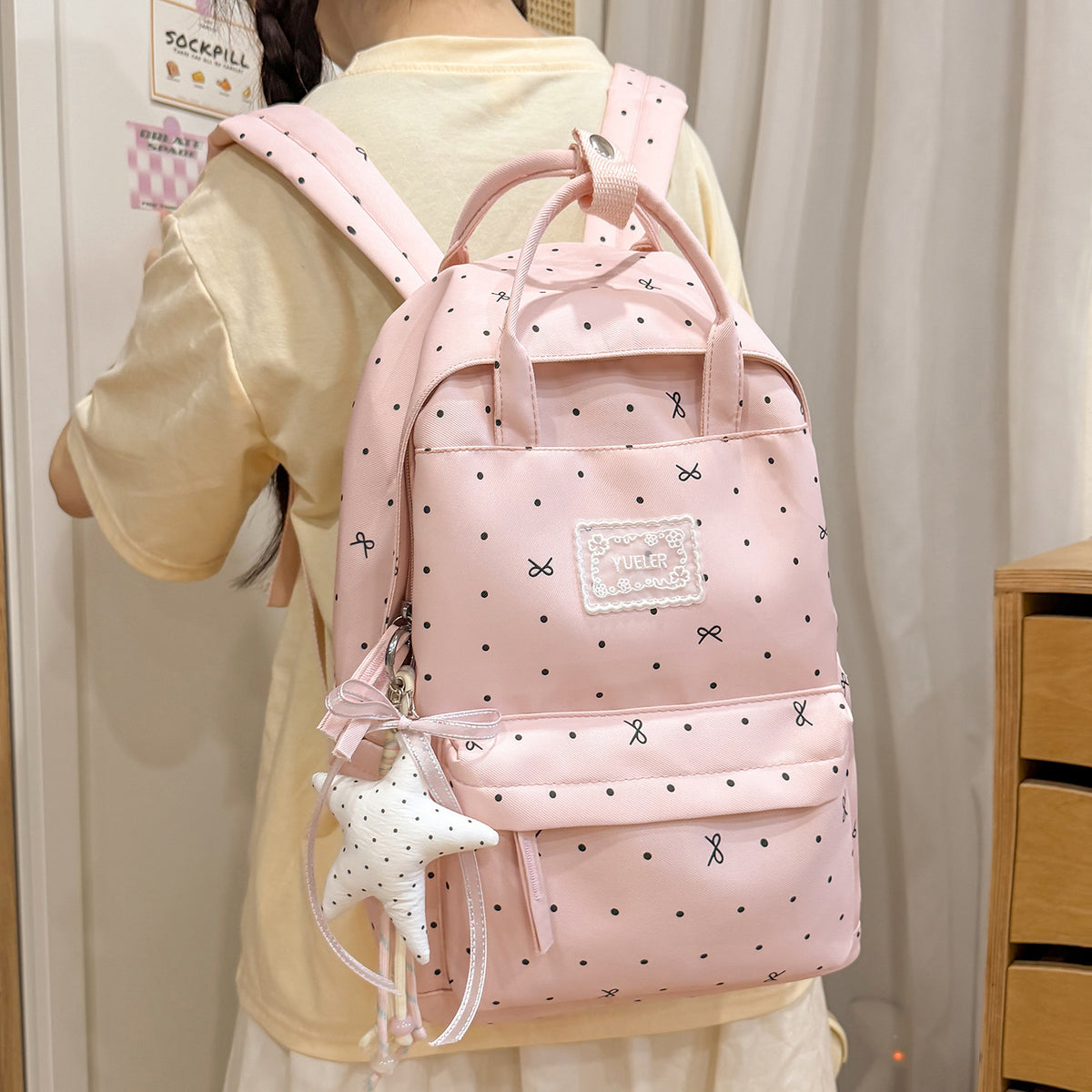 Stylischer gepunkteter Rucksack Brehn