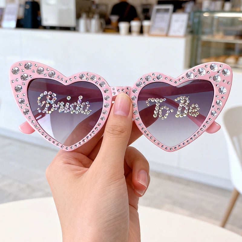 Rhinestone-besetzte Herzförmige Sonnenbrille Brehn