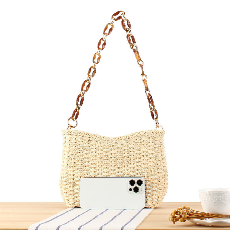 Modische Strohtasche mit Kettenriemen Brehn