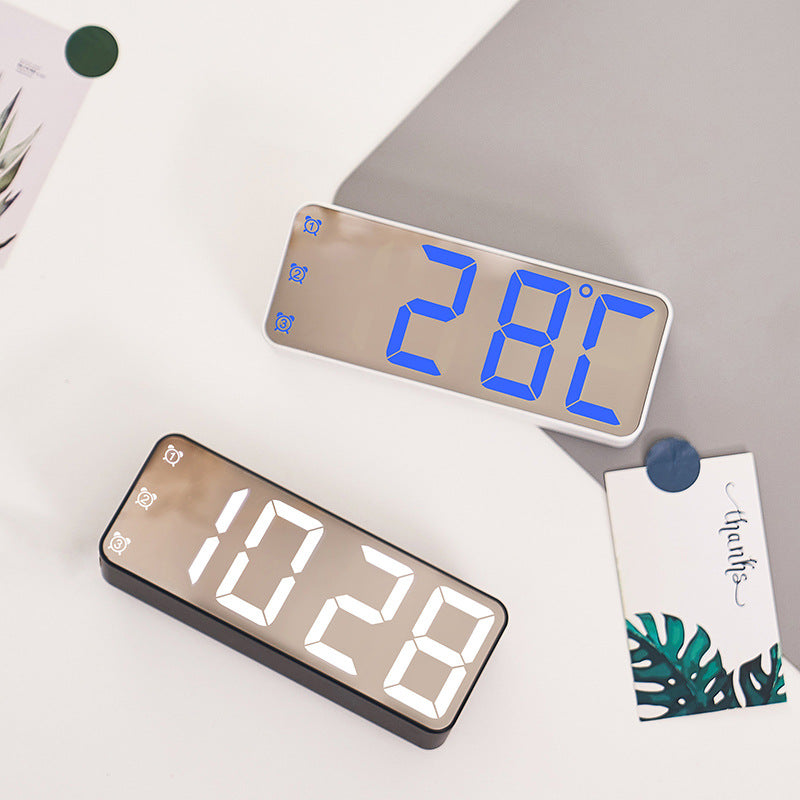 Digitaler Wecker mit großem Display Brehn