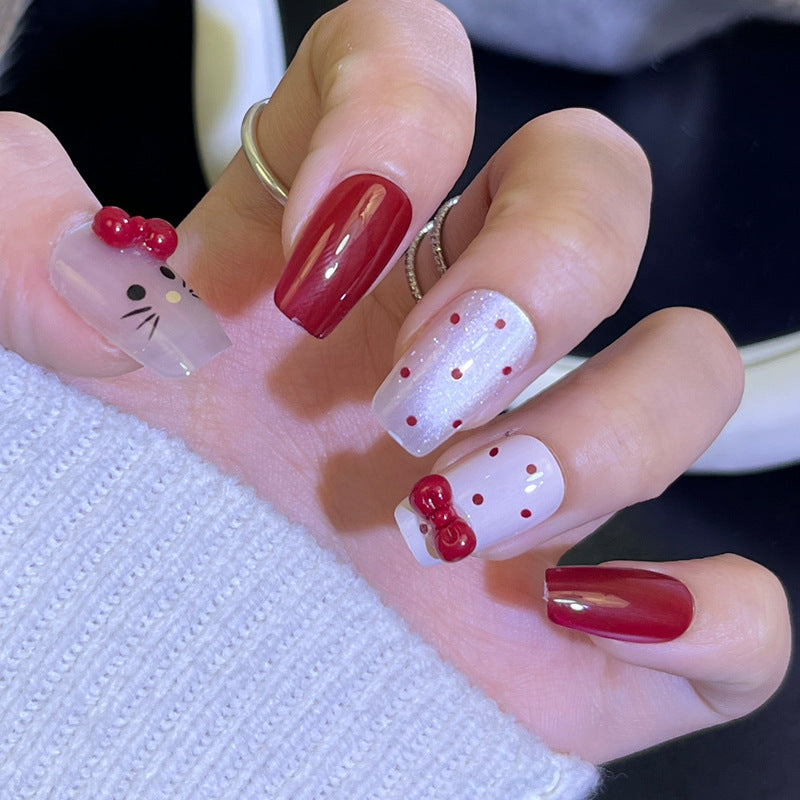 Glamouröses Press-On Nagelkunst-Set mit stylishen Edelstein-Akzenten Brehn