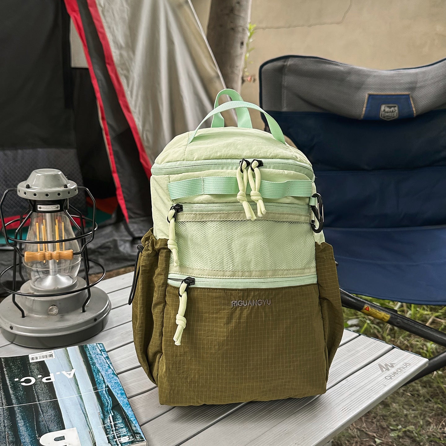 Leichtgewichtiger Mehrfachfächer Wanderschulrucksack
