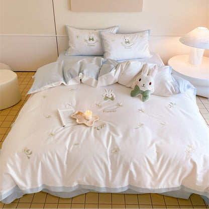 Besticktes Bunny Floral Baumwollsatin Bettwäsche-Set mit Kissenbezügen und dekorativem Kissen