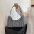 Luxuriöse Kunstfell Hobo-Tasche Brehn