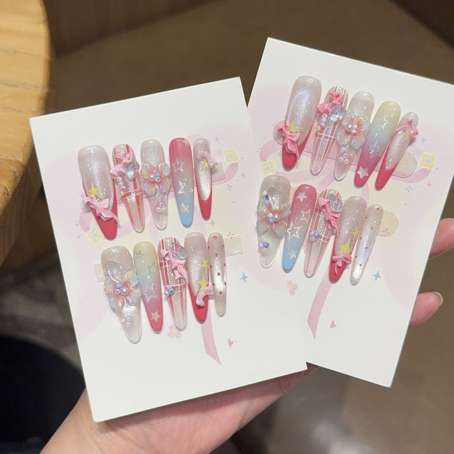 Künstliche Nagelspitzen mit Verspieltem Design Brehn