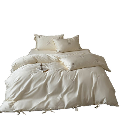 Satin-Feel Bestickte Bettwäsche Set mit Bindeschließen und Kissenbezügen