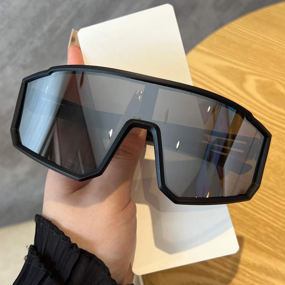 Herren Sleek Wraparound Sport Sonnenbrille Brehn