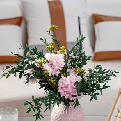 Lush Botanische Blumenarrangement