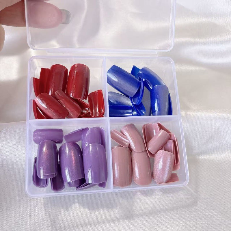 Kunstnagelset mit verschiedenen Designs Brehn