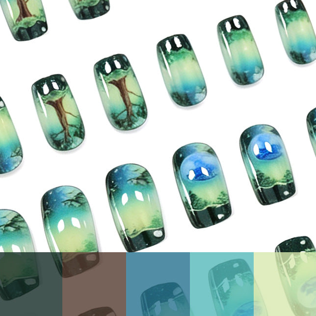 Künstlerisch von der Natur inspirierte Nagelkunsterweiterungen Brehn