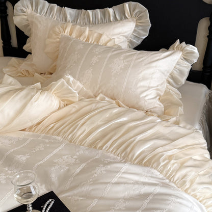 Bettwaren-Set – feiner Satin-Jacquard mit Volant-Bettrock und Rüschenkissen