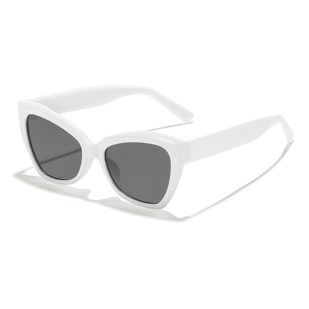 Damen Cat-Eye Sonnenbrille mit stilvollem transparentem Rahmen Brehn
