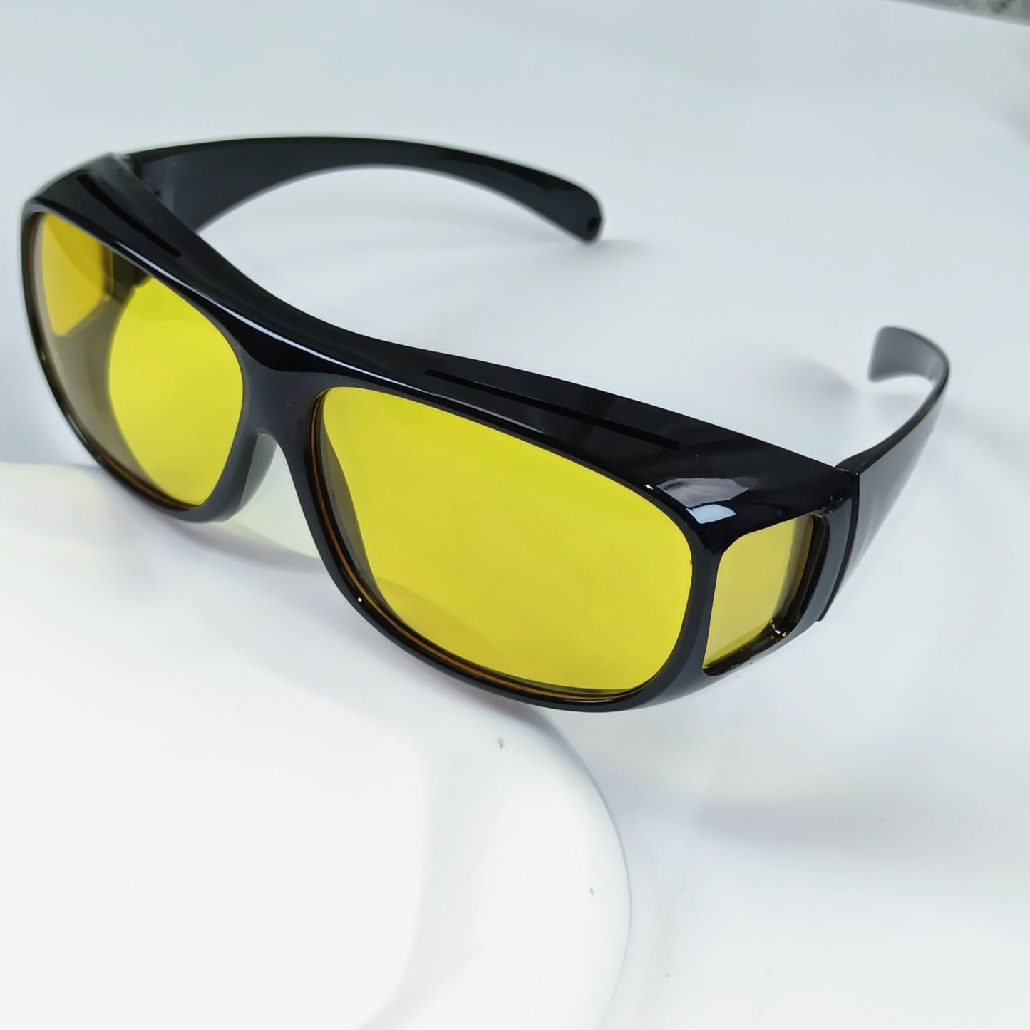 Damen Sportliche Sonnenbrille mit polarisierenden Gläsern Brehn