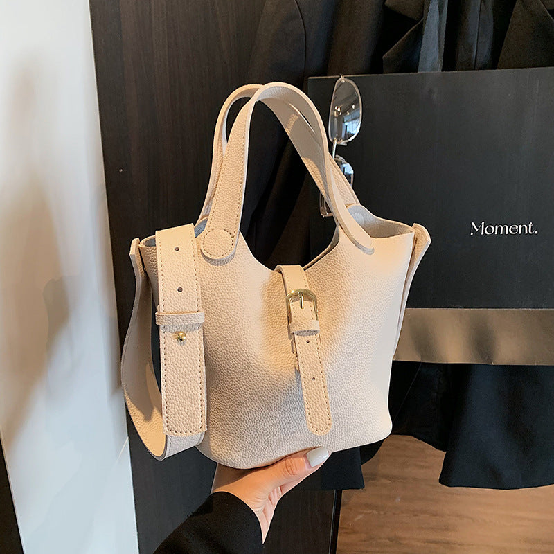 Elegante strukturierte Tasche Brehn