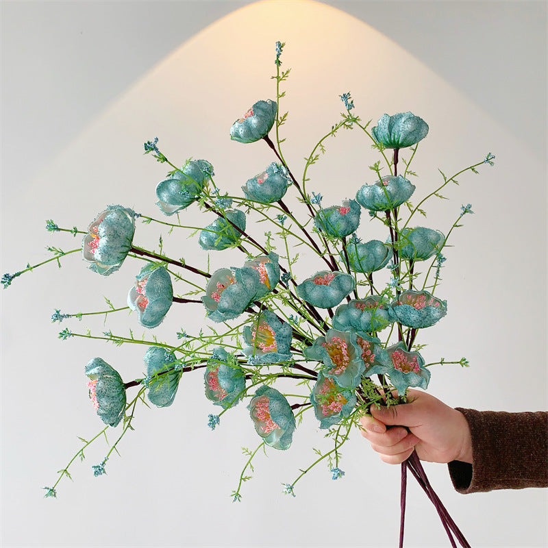 Dekorativer Blumenstrauß