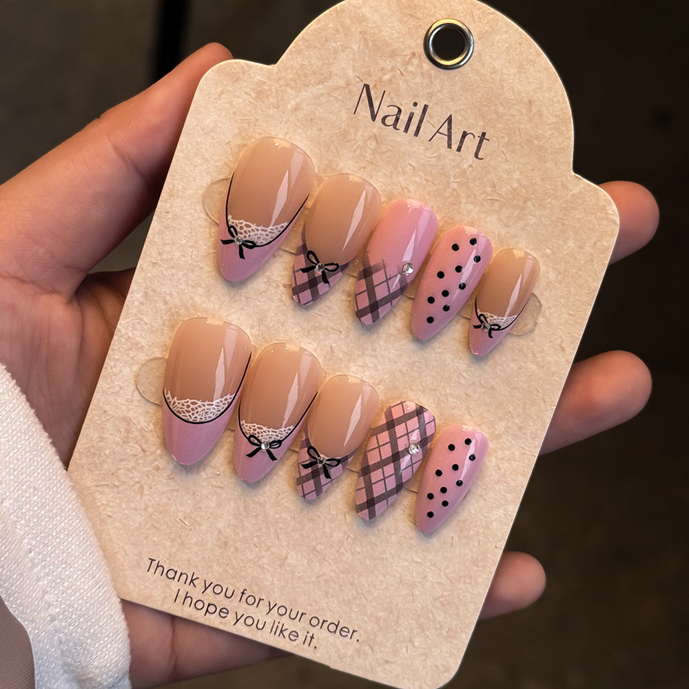 Elegantes von der Vintage inspirierte Press-On-Nägel Set Brehn