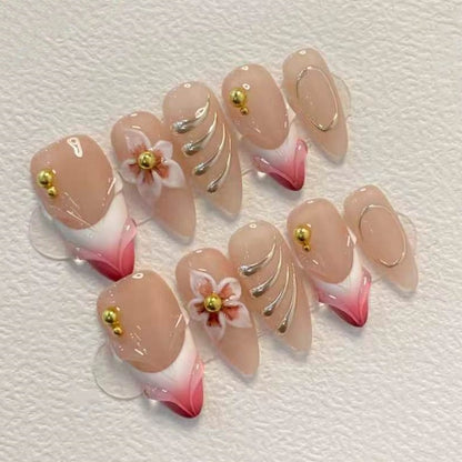 Elegantes floral und Goldakzent Press-On Nagelset Brehn