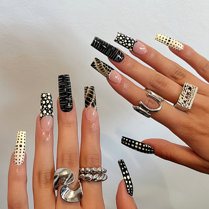 Elegantes Press-On Nagelkunst-Kit
