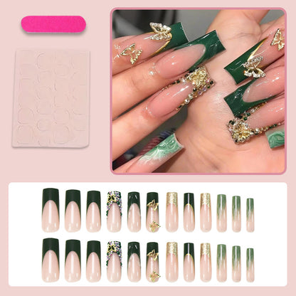 Kunstnagelset mit glitzernden Akzenten und floralem Design Brehn