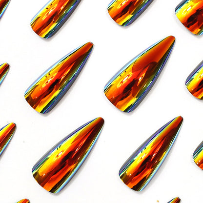Glänzende Stiletto Nagelkunst Brehn