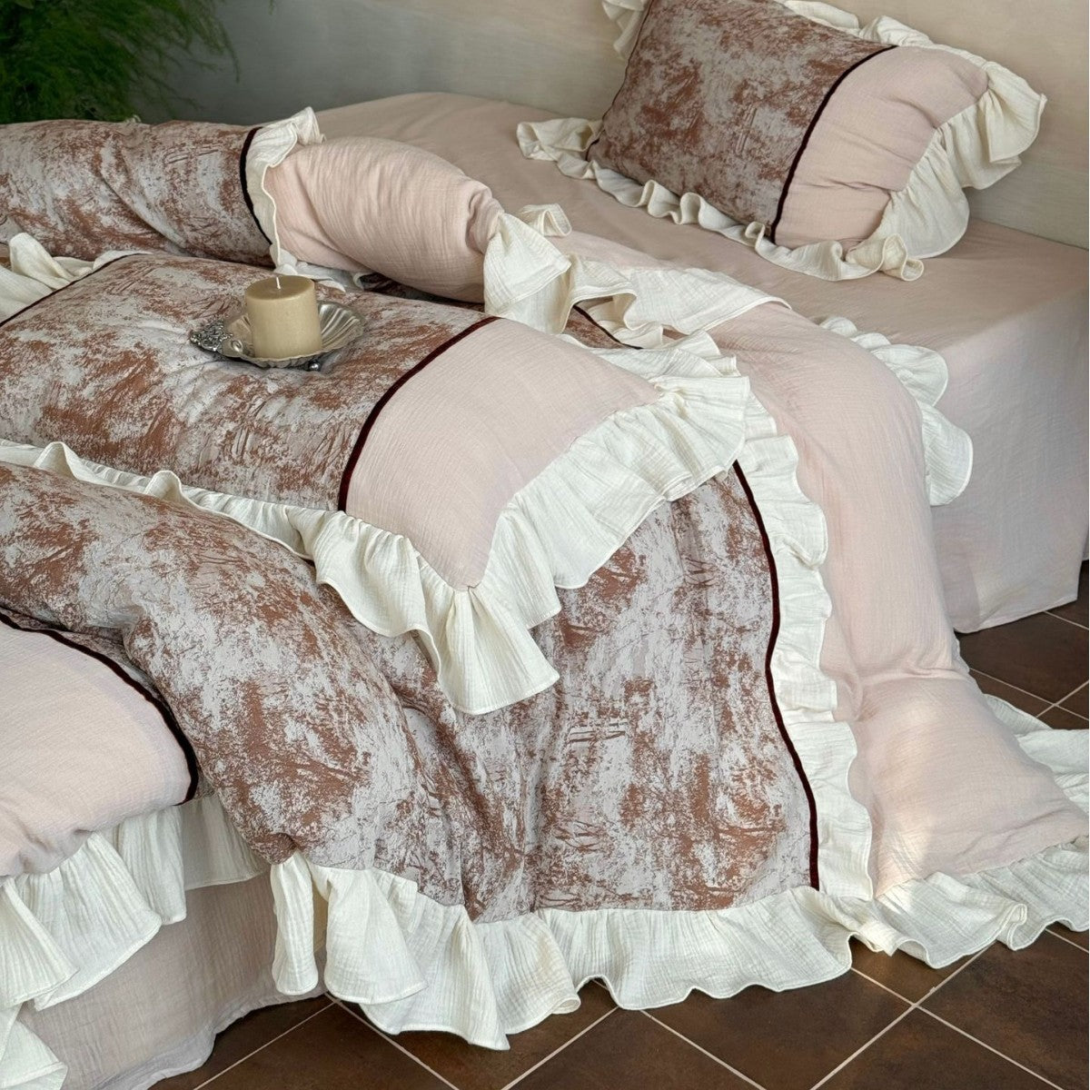 Rüschige Baumwoll-Leinen Boho Bettbezugset mit dekorativem Kissen