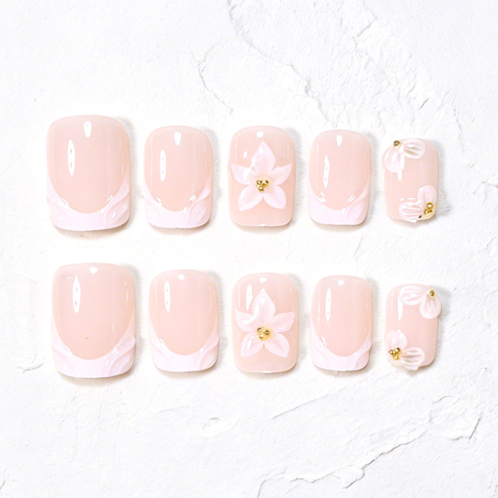 Elegante Blumennagelverlängerungen Brehn