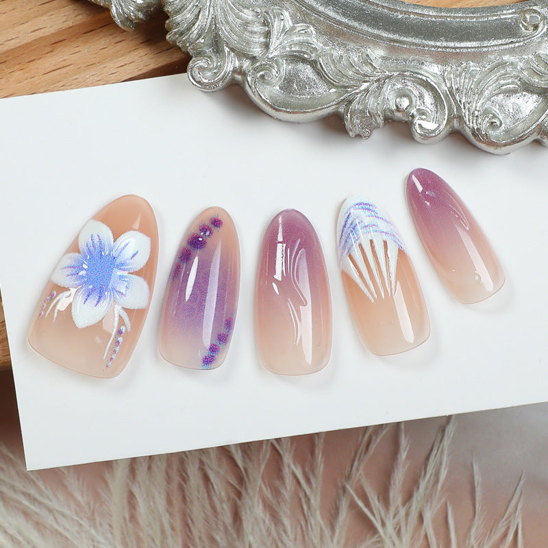 Elegantes Blumendesign Press-On Nagelkunst-Set