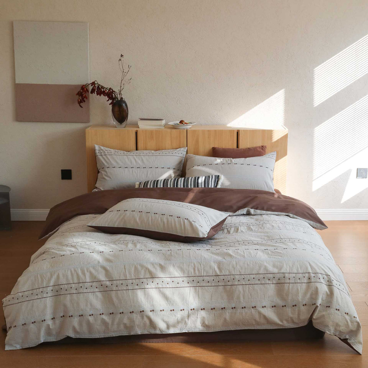 Wendbares Bettbezug-Set aus Bio-Baumwolle in Leinenoptik mit dekorativer Lochstickerei