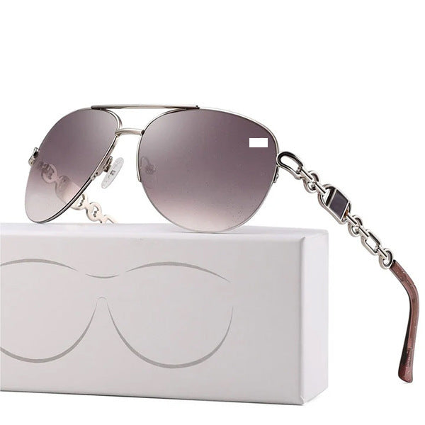 Damen Aviator-Sonnenbrille mit modischem Kettendetail Brehn